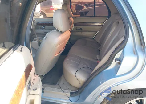 2010 Mercury Grand Marquis Ls (Fleet Only) from USA, damaged, VIN 2MEBM7FV0AX628442